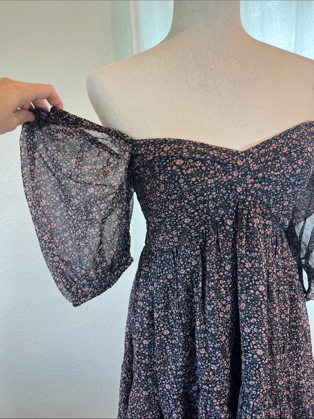 saltwater LUXE Carlie Black Mini Dress with Pink Floral Pattern. Size S. NWT - Picture 9 of 9